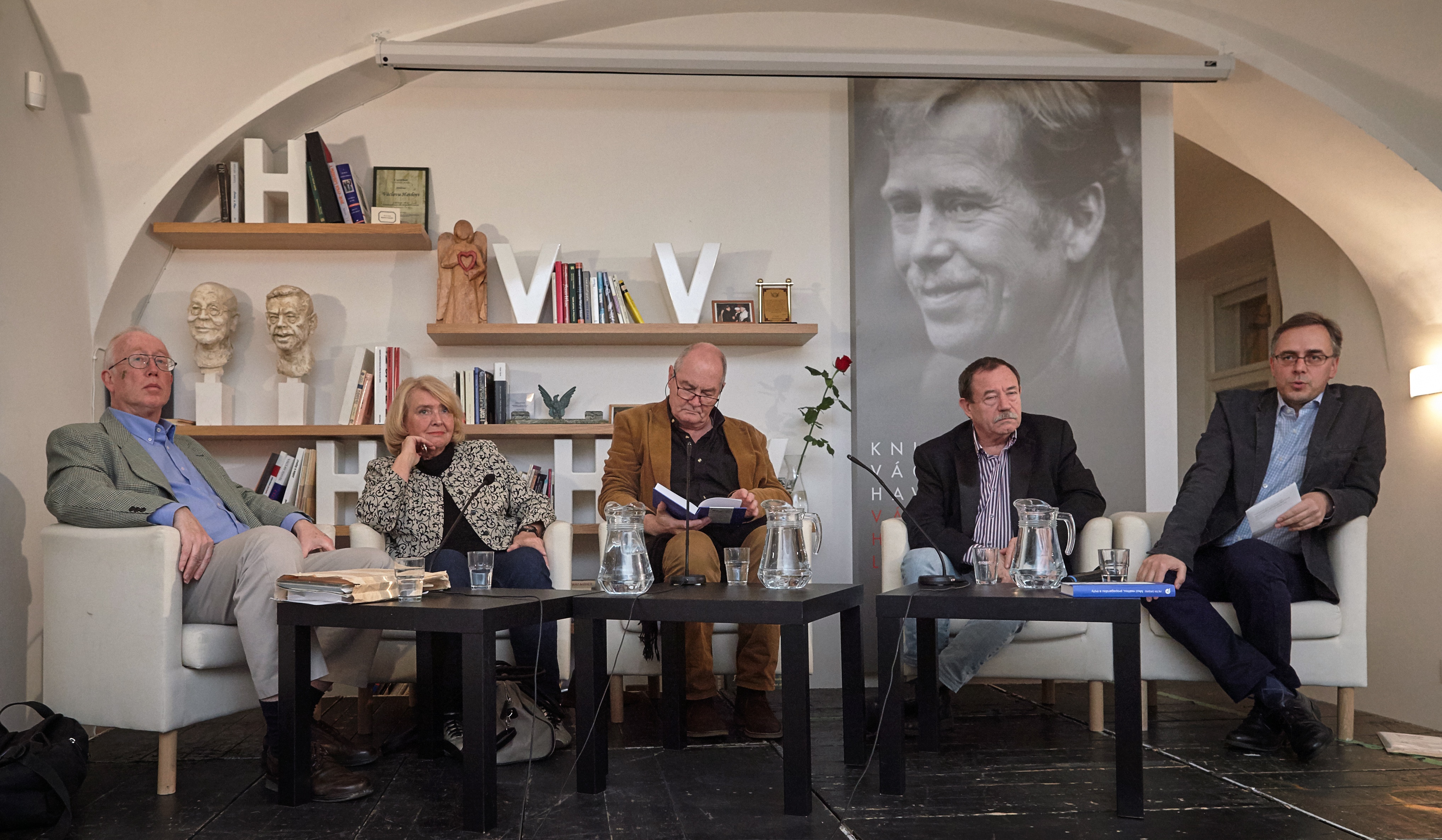Orság - diskuze v knihově VK 3.11.2016 2
